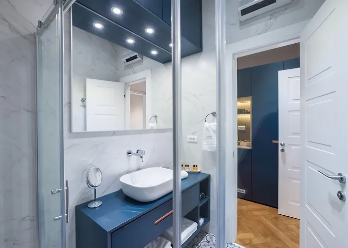 자데라 어코모데이션 4*