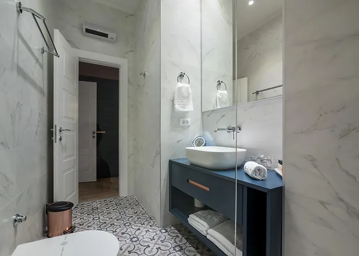 Zadera krevet i doručak 4*